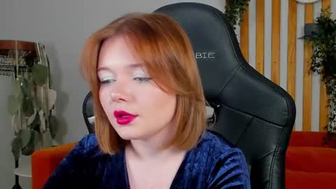 elinavale online show from July 20, 8:34 pm