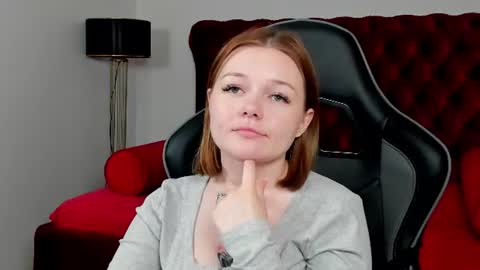 elinavale online show from July 23, 3:25 pm