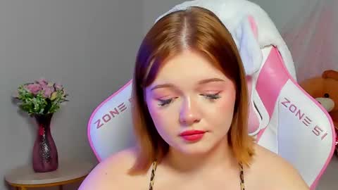 elinavale online show from August 13, 7:22 am