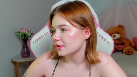 elinavale online show from August 13, 2:09 pm