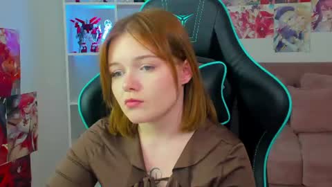 elinavale online show from August 14, 11:36 am