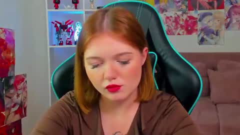 elinavale online show from August 14, 12:42 pm