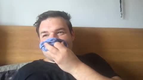 eliot26 online show from May 24, 9:23 am