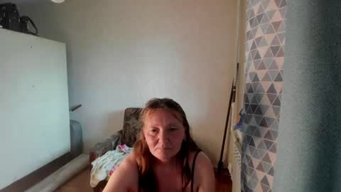 Elis online show from August 11, 4:03 am