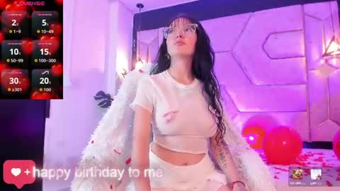 elisa_collins online show from August 4, 11:57 pm