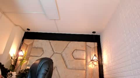 elisa_collins online show from August 5, 5:27 am