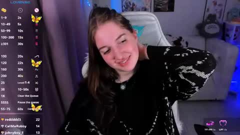 your sweet Lisa online show from August 9, 11:44 am