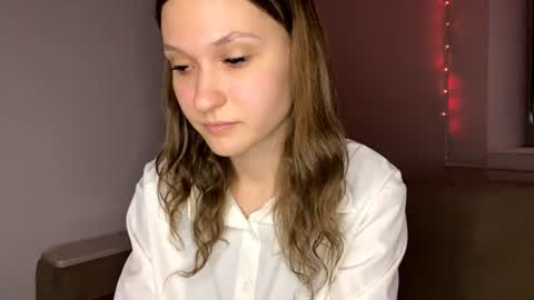 ElisabethSt online show from August 14, 12:14 am