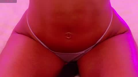 ElisaCharm online show from August 6, 7:40 am