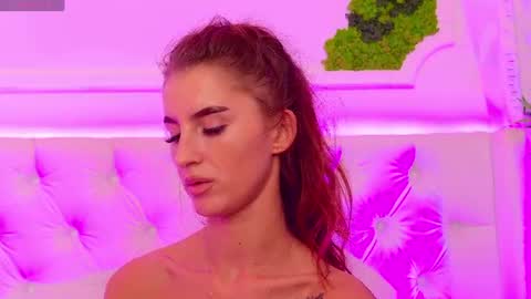 ElisaCharm online show from August 13, 8:17 am