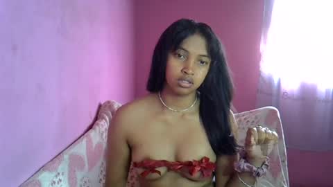 elisah01 online show from August 5, 5:49 am