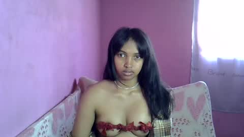 elisah01 online show from August 11, 10:28 am