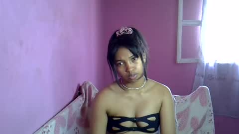 elisah01 online show from August 13, 7:55 am