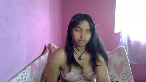 elisah01 online show from August 14, 6:50 am