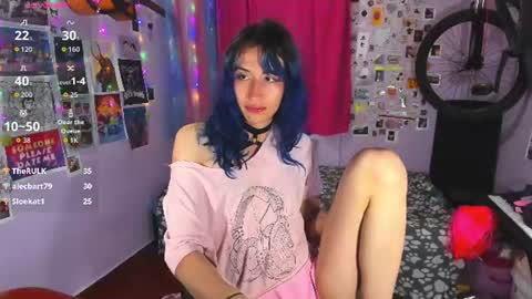 elisdarling online show from June 18, 4:12 am