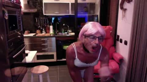 Elise online show from July 24, 8:56 pm