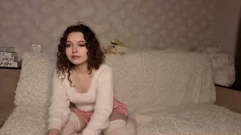 Shakira online show from August 12, 9:28 pm
