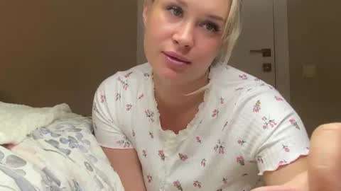 Stephanie online show from August 8, 11:16 pm