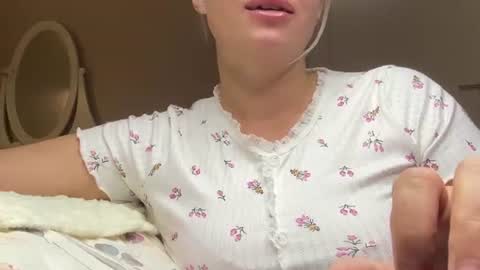 Stephanie online show from August 9, 12:22 am