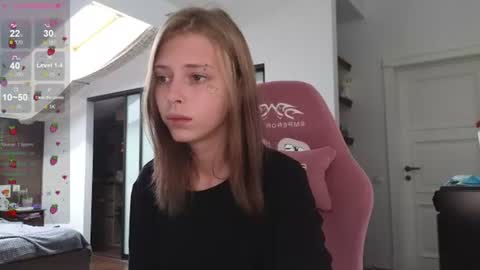 Elizabeth online show from July 10, 12:44 pm