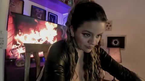 Eliza online show from August 12, 1:19 am