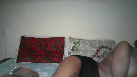 elizaa77 online show from August 3, 12:45 pm