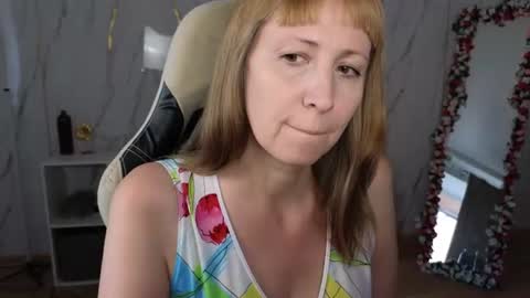 Elizabeth online show from August 9, 10:49 am