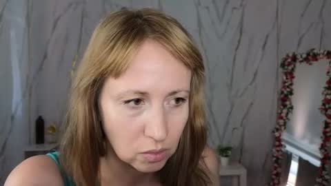 Elizabeth online show from August 12, 2:03 am
