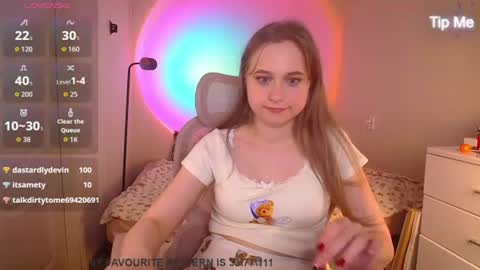 Lizzy online show from July 30, 6:14 pm