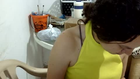 Elizabeth Martinez  online show from August 9, 8:10 pm