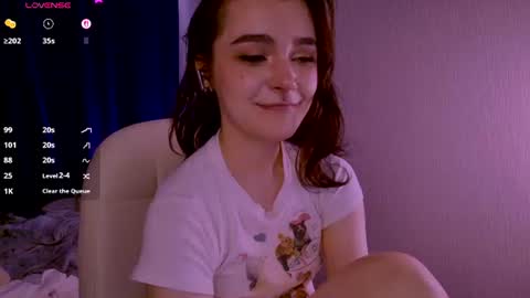 Lizzy online show from August 5, 4:10 am
