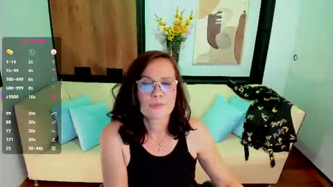 Elizabeth online show from August 11, 6:32 pm