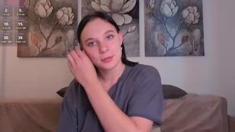 Sara online show from August 10, 8:49 am