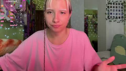 elizabethh_brown online show from August 6, 3:44 pm