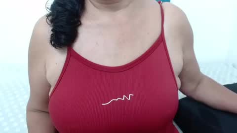 ElizabethMiler online show from August 5, 3:59 am