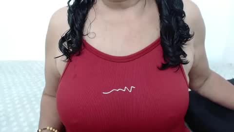 ElizabethMiler online show from August 6, 2:54 am