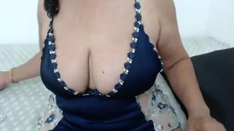 ElizabethMiler online show from August 9, 2:34 am