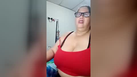 Elizabeth online show from July 31, 1:17 pm
