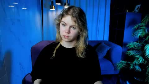 Elizabeth online show from August 12, 10:06 am
