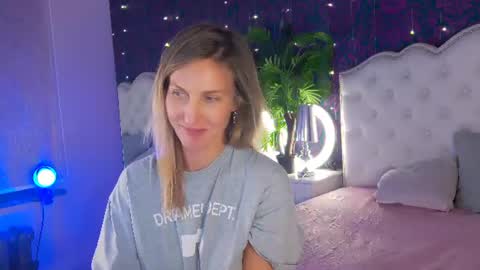 Linda online show from August 15, 12:14 am