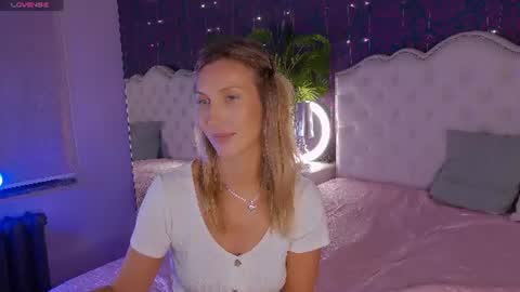 Linda online show from August 16, 2:43 pm