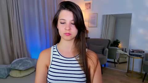 Eliza online show from August 6, 7:02 pm