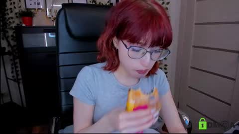 Eliza online show from July 27, 3:23 am