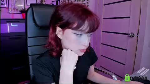 Eliza online show from August 1, 3:01 am