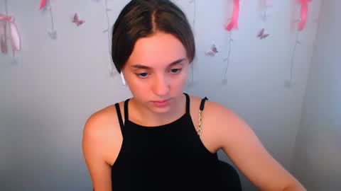 elizsun online show from August 6, 10:25 am