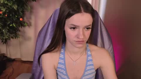 elizzza_ online show from July 30, 7:27 am