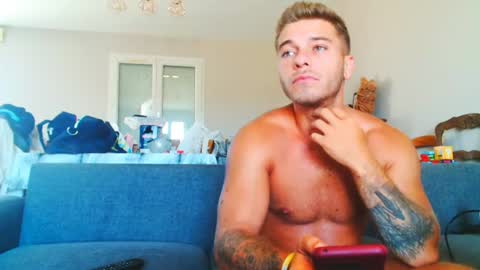 elkafit28 online show from August 12, 1:02 pm