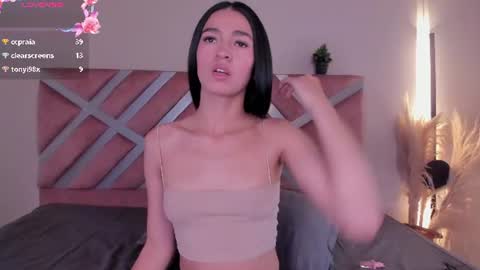 Ella Olmos  online show from August 5, 5:44 pm