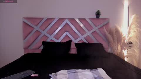 Ella Olmos  online show from August 13, 3:04 pm