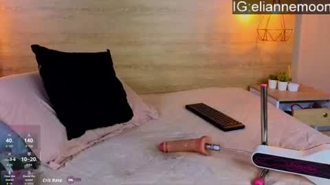 ella_mon online show from August 4, 5:15 am